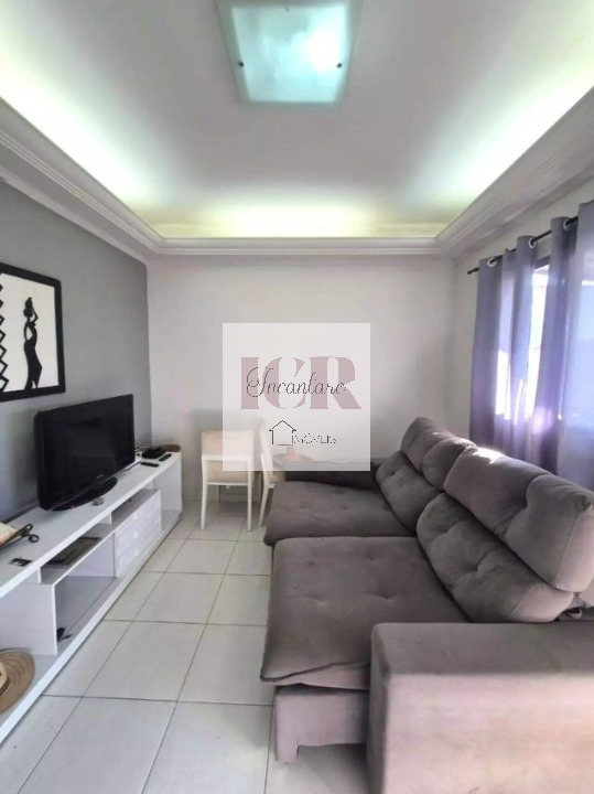 Casa à venda com 2 quartos, 50m² - Foto 4