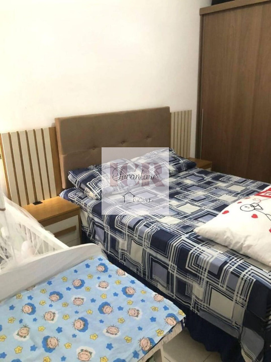 Casa à venda com 2 quartos, 60m² - Foto 4