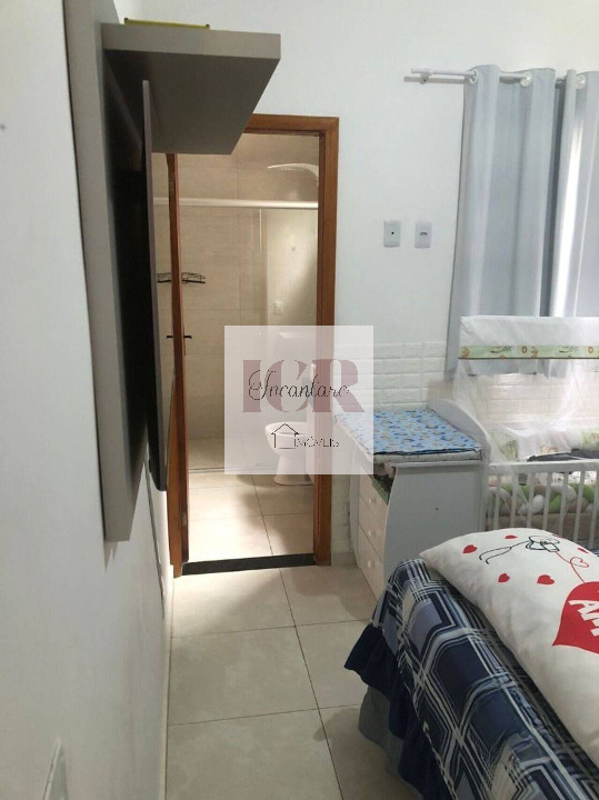 Casa à venda com 2 quartos, 60m² - Foto 5
