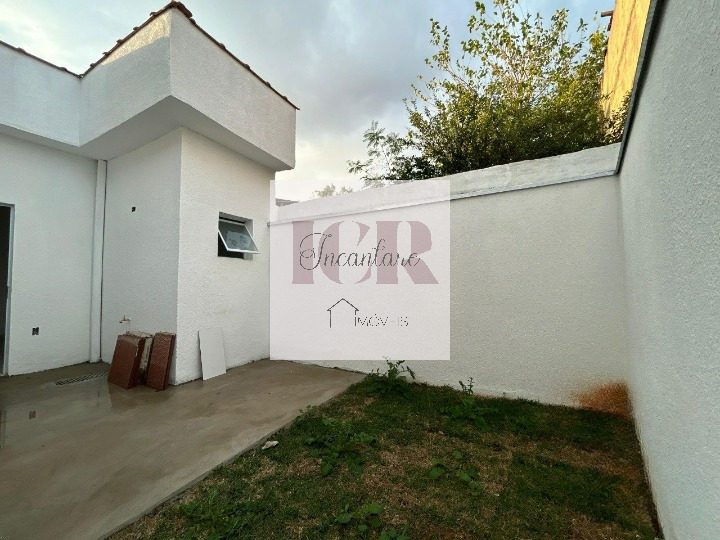 Casa à venda com 2 quartos, 58m² - Foto 6