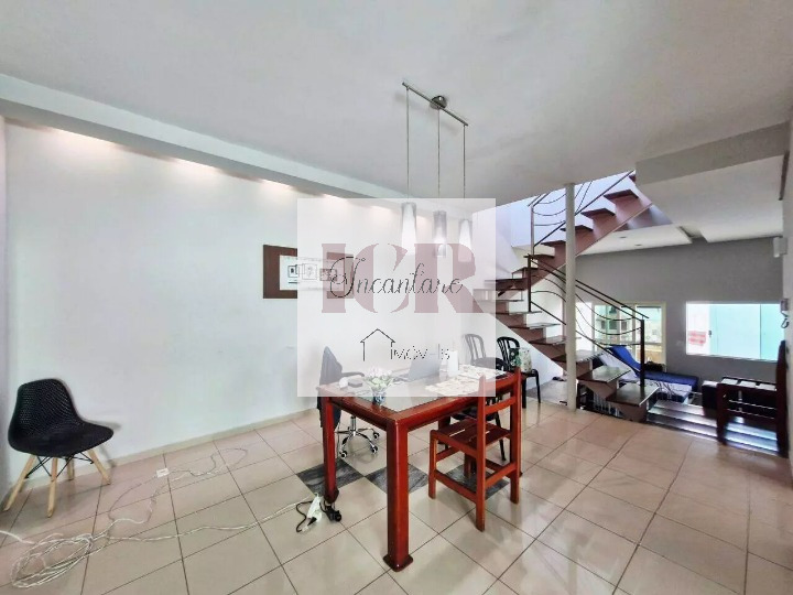 Casa de Condomínio, 4 quartos - Foto 1