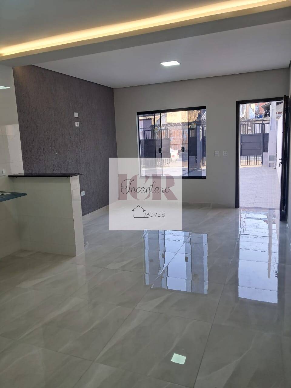 Casa, 2 quartos, 72 m² - Foto 1