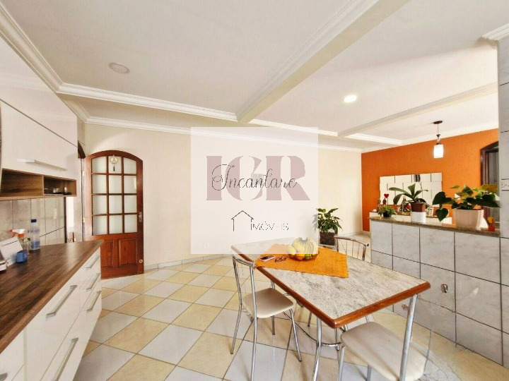Casa, 3 quartos, 230 m² - Foto 4