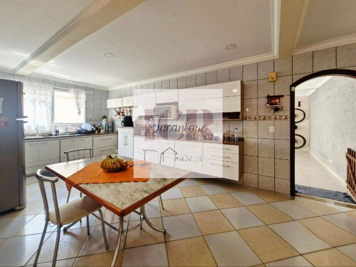 Casa, 3 quartos, 230 m² - Foto 7