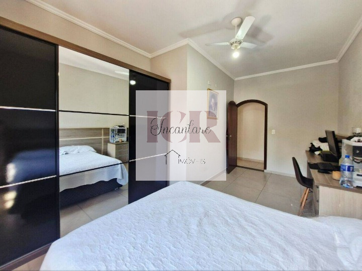 Casa, 3 quartos, 230 m² - Foto 15