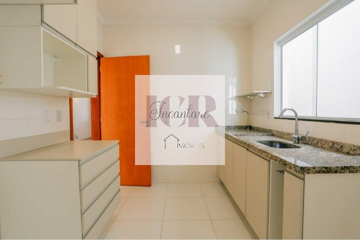 Casa, 3 quartos, 130 m² - Foto 2